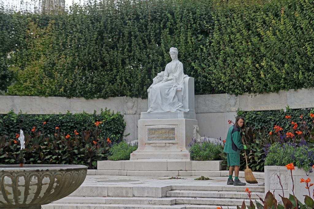 Empress Elisabeth Monument